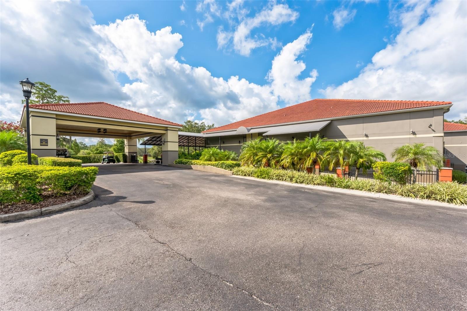 EMERALD GREEN VILLAS CONDOMINIUM ASSOCIA - Residential Lease