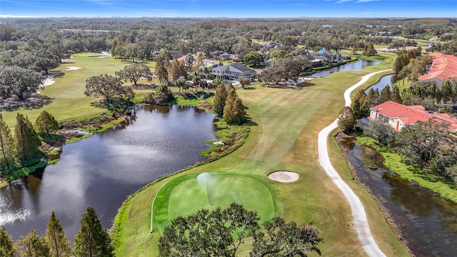 EMERALD GREEN VILLAS CONDOMINIUM ASSOCIA - Residential Lease