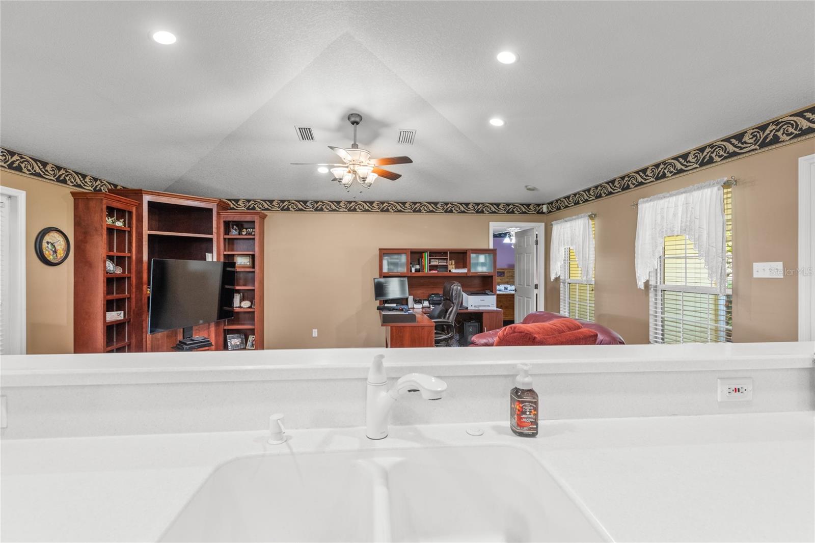 KCE REP OF PORT - Residential