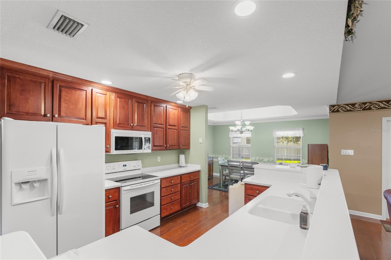 KCE REP OF PORT - Residential