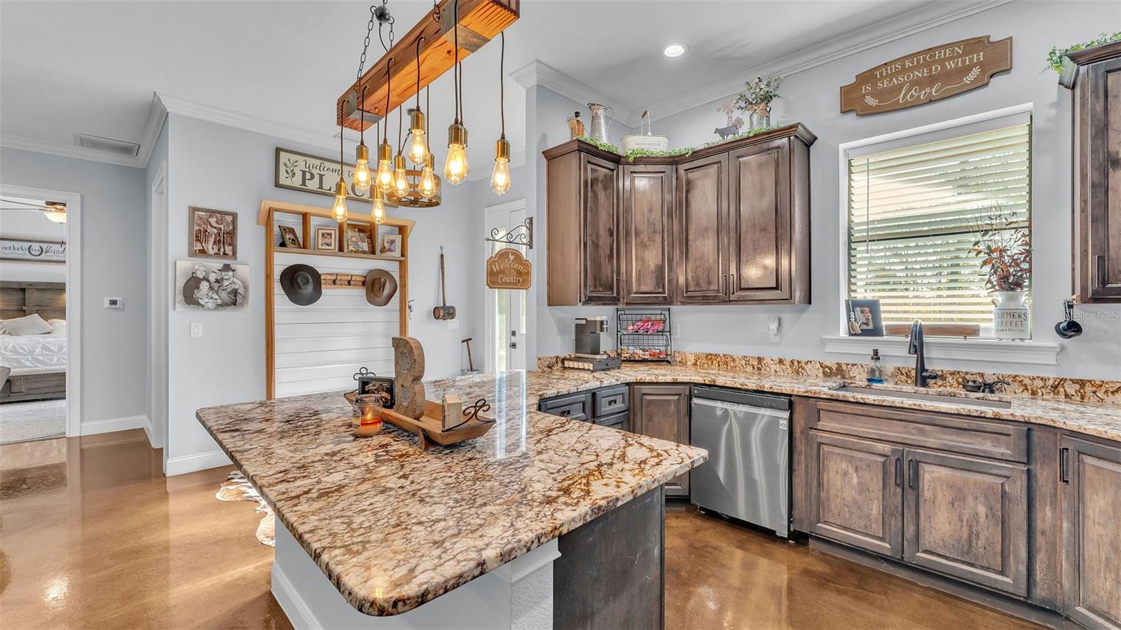 ACREAGE & UNREC - Residential