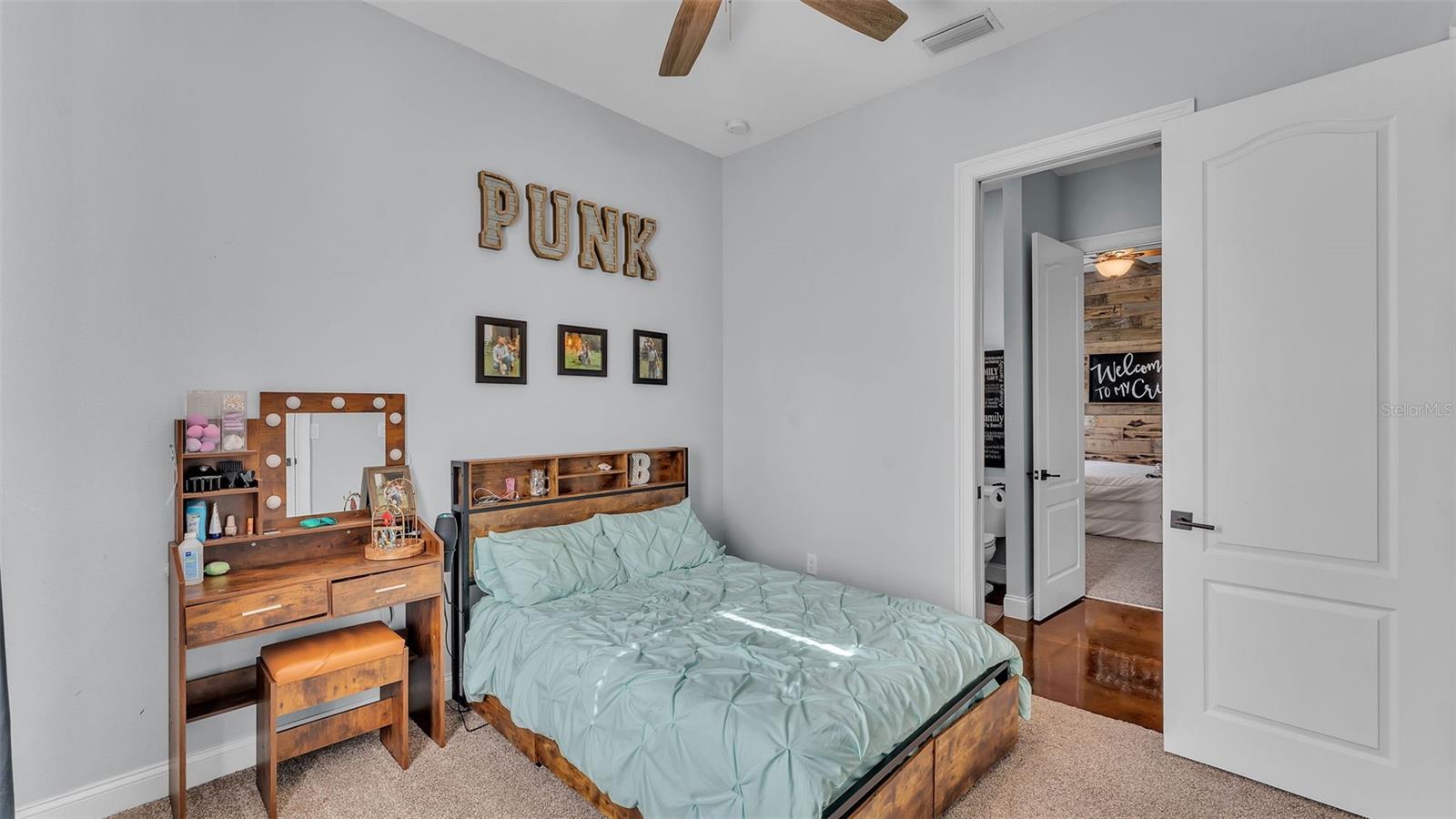 ACREAGE & UNREC - Residential