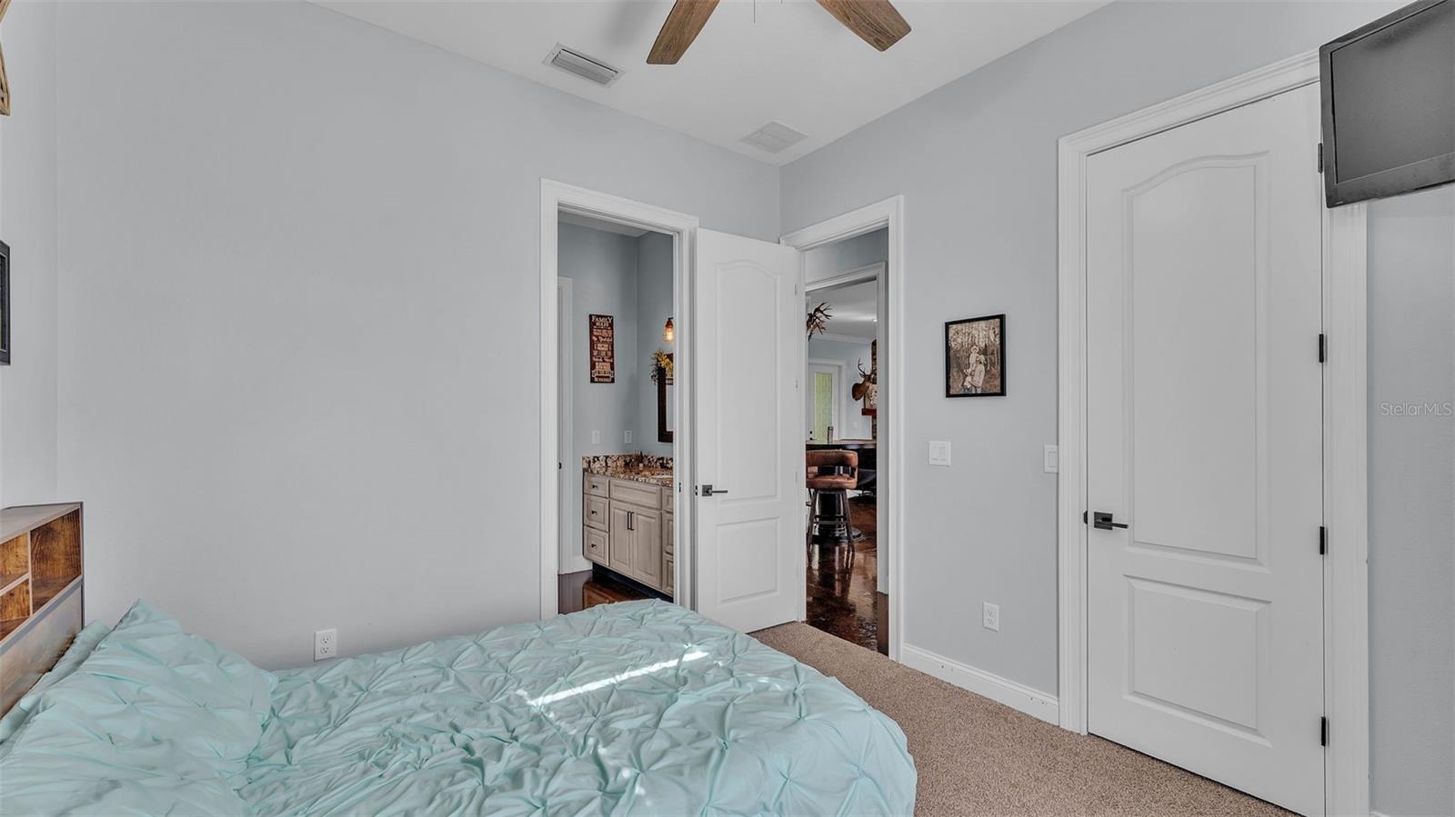 ACREAGE & UNREC - Residential