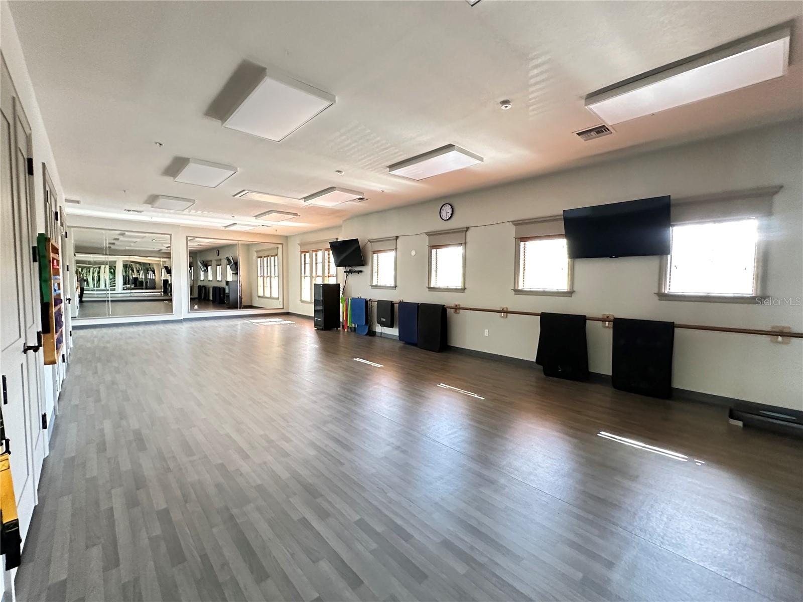 BOCA LAGO/VIVANTE 06 - Residential Lease