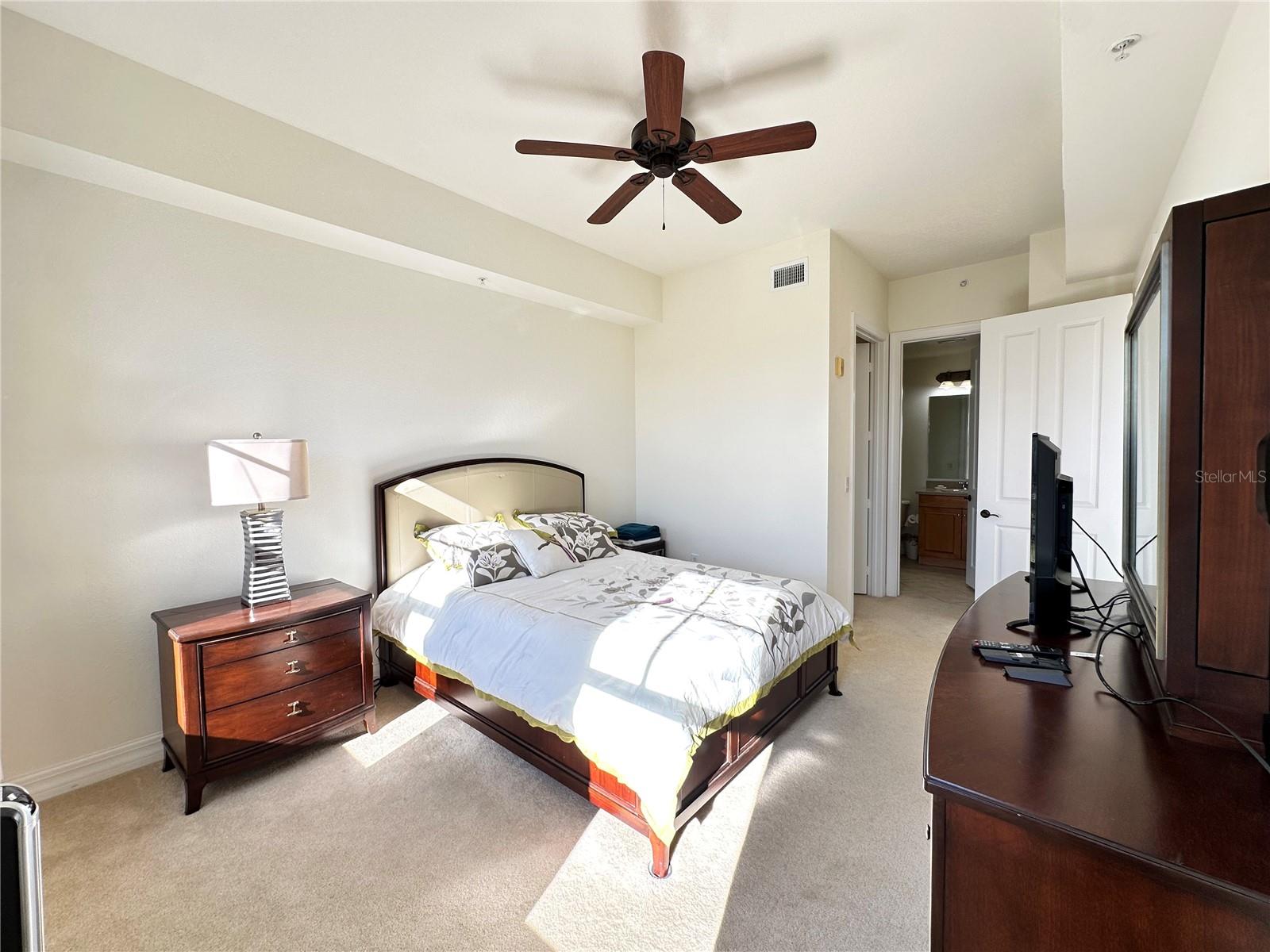 BOCA LAGO/VIVANTE 06 - Residential Lease