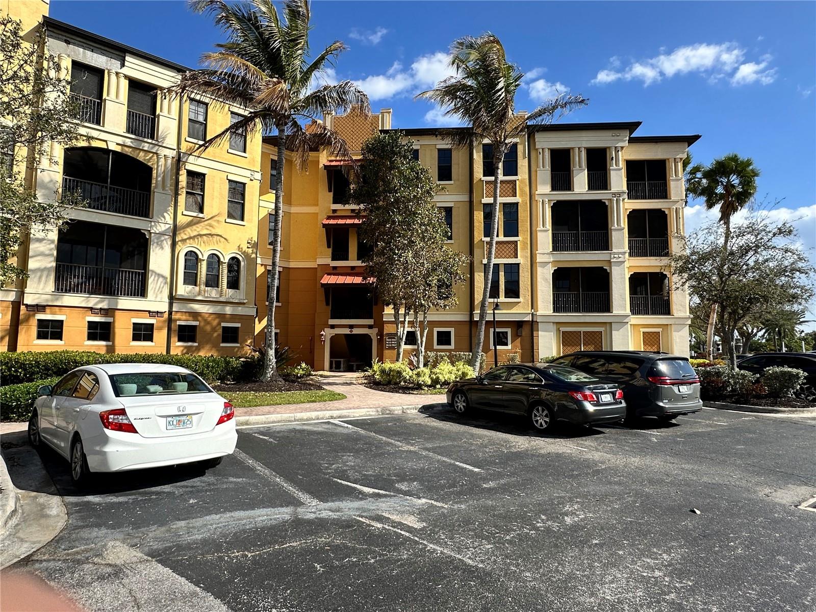 BOCA LAGO/VIVANTE 06 - Residential Lease