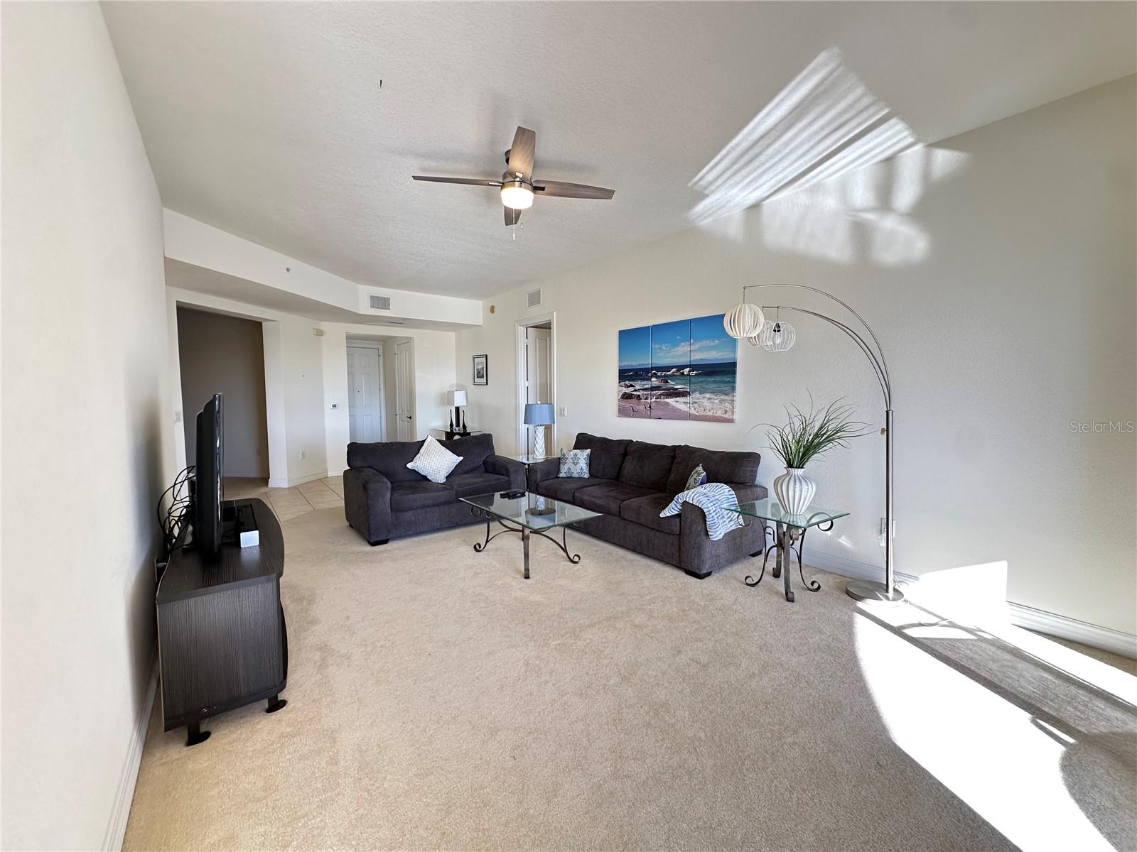 BOCA LAGO/VIVANTE 06 - Residential Lease