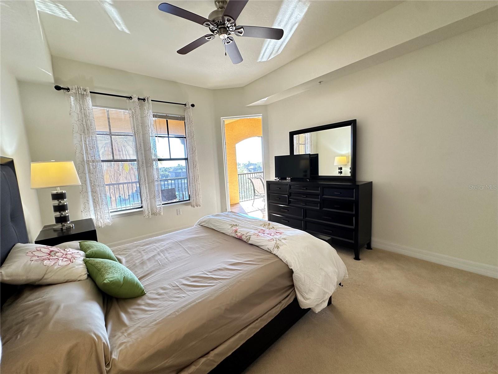 BOCA LAGO/VIVANTE 06 - Residential Lease