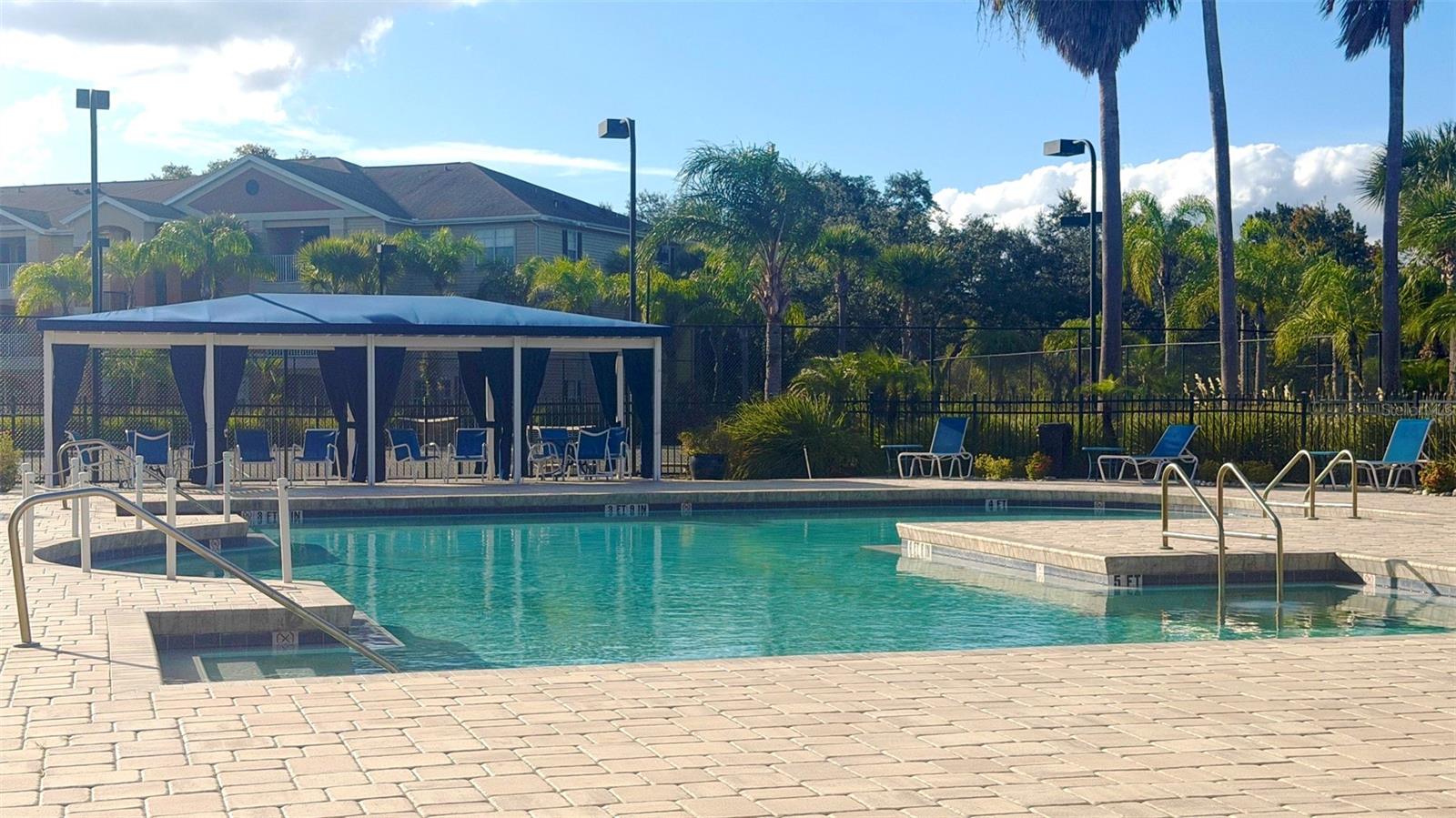 VILLAS AT LAKESIDE A CONDO - Residential