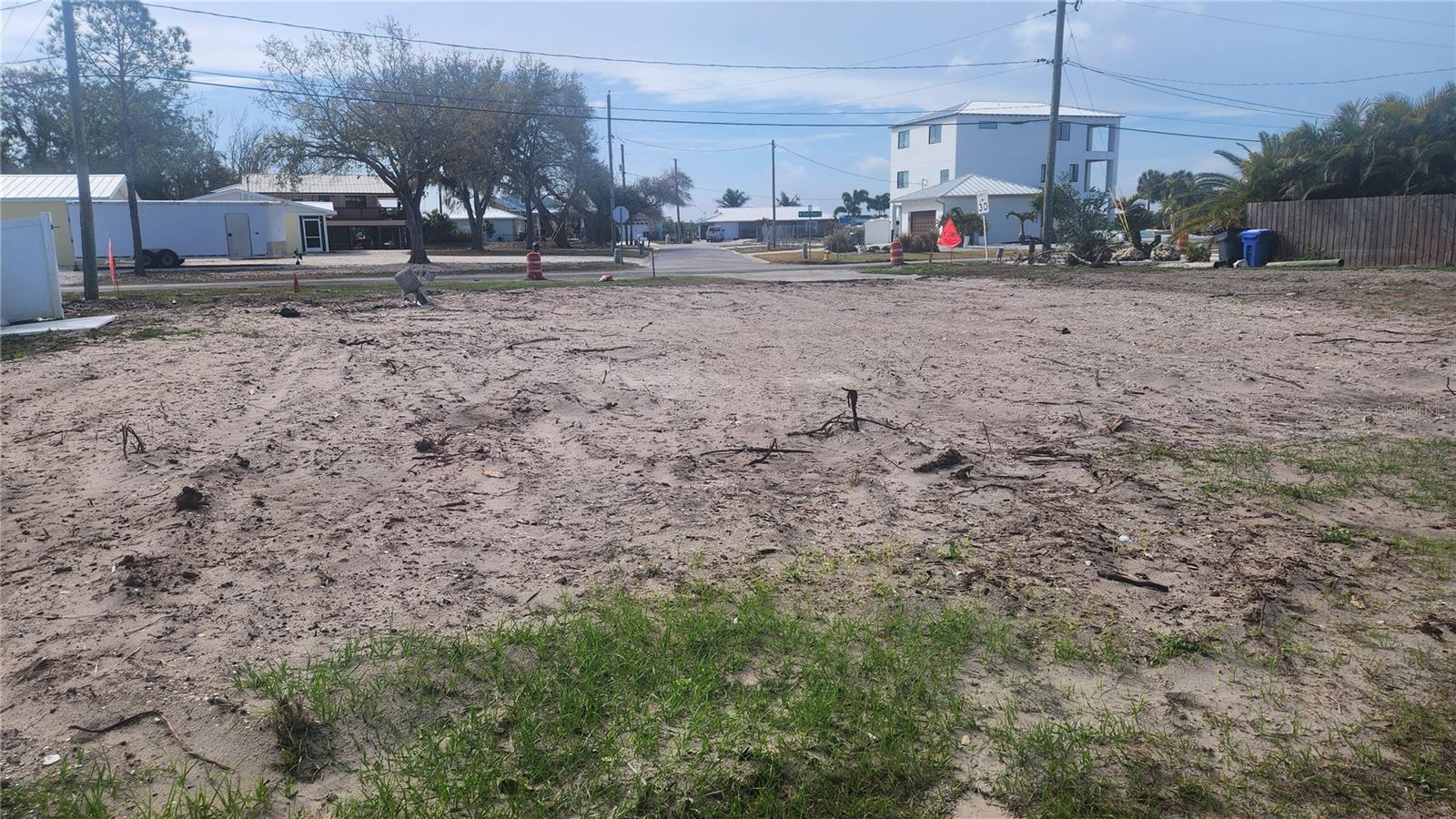 3203 W SHELL POINT ROAD