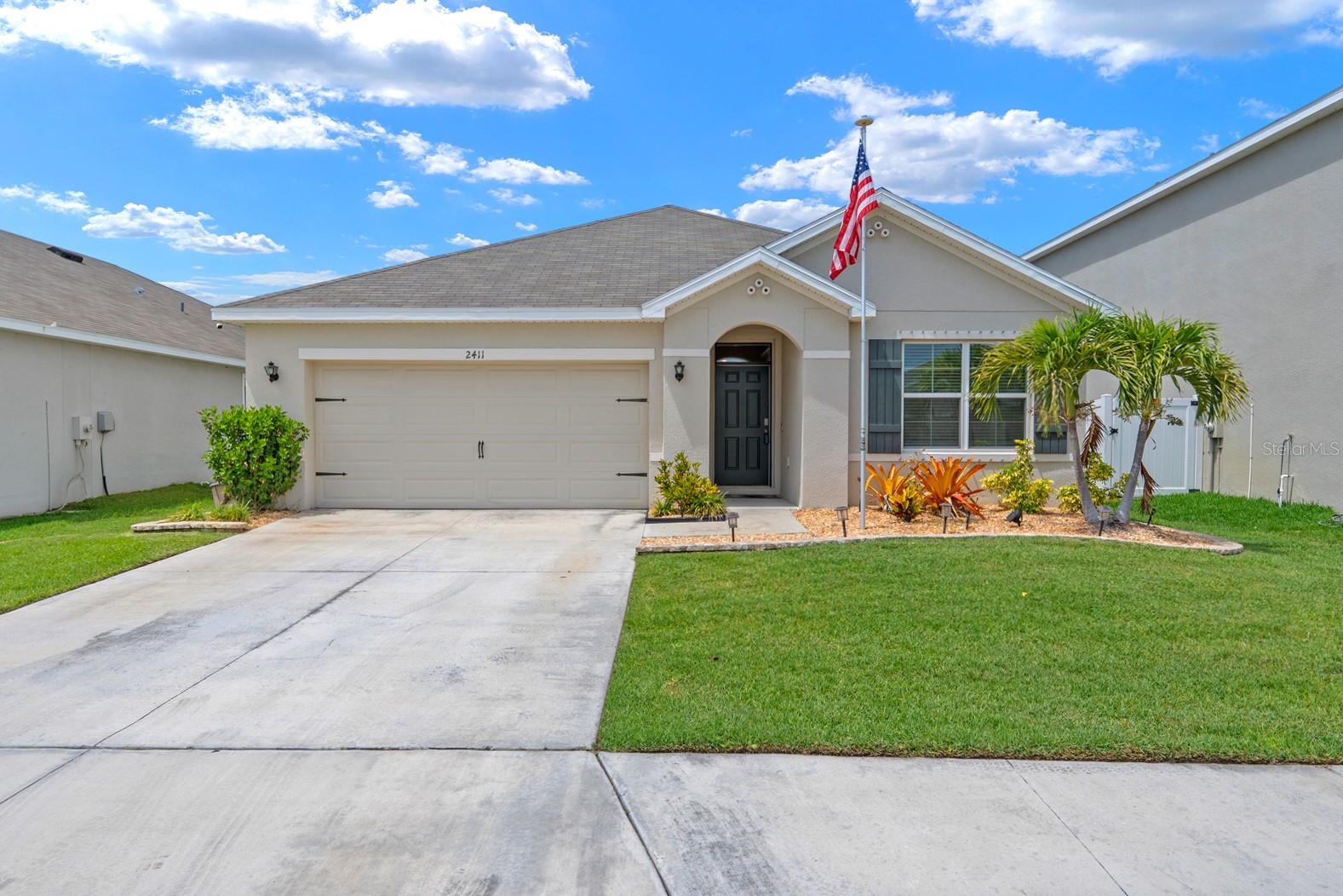 VILLAGES OF GLEN CREEK MC-1 - Residential