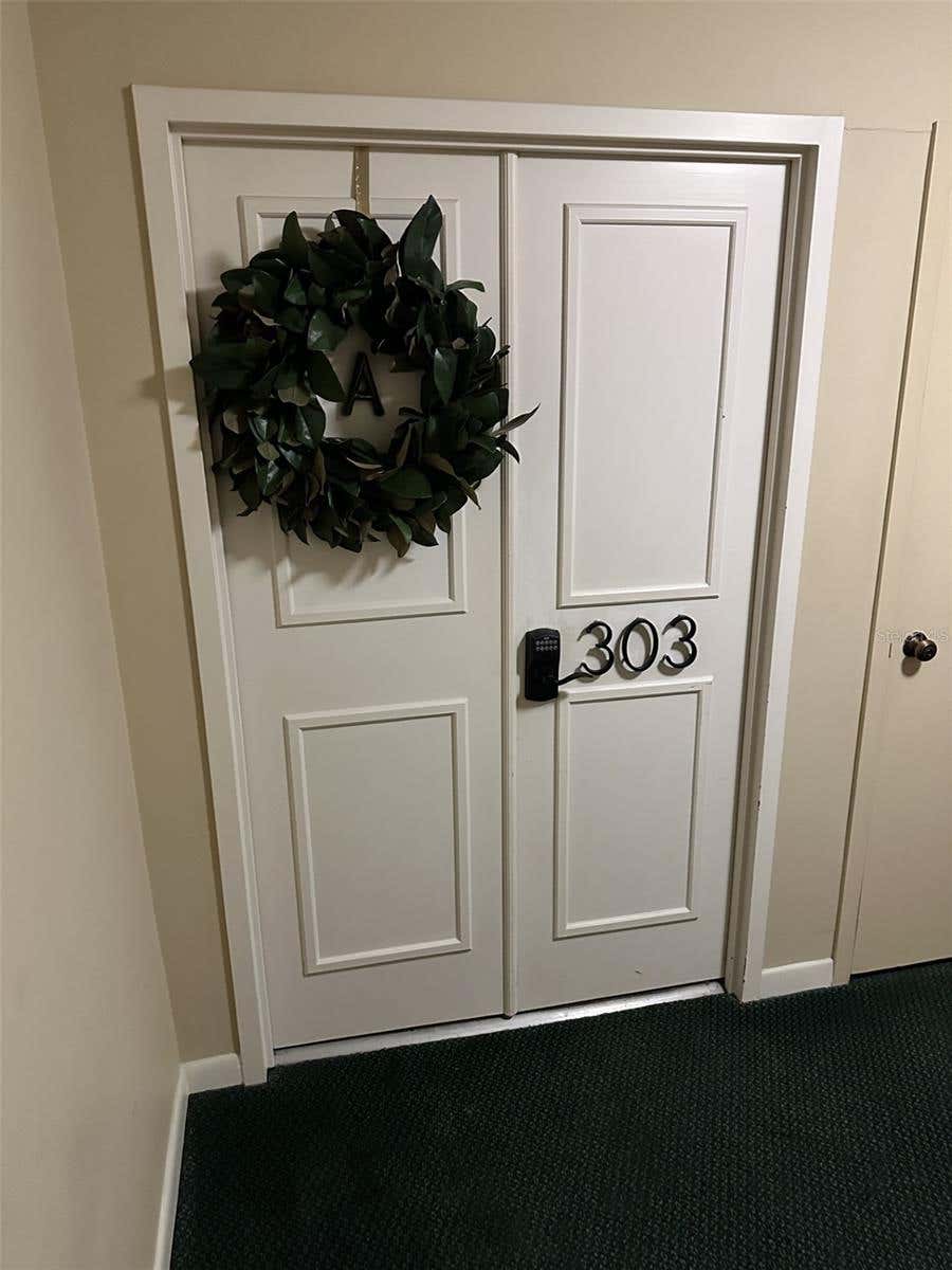Photo of 2611 Bayshore Boulevard #303, Tampa, FL 33629 (MLS # TB8536983)