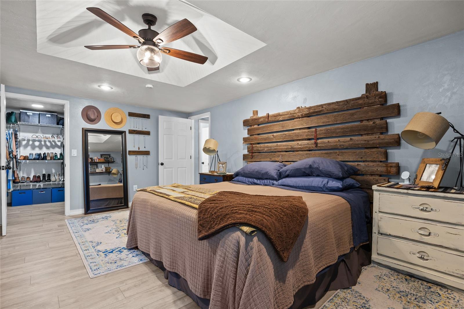 D E WHETSTONE ADDN-H SPGS - Residential