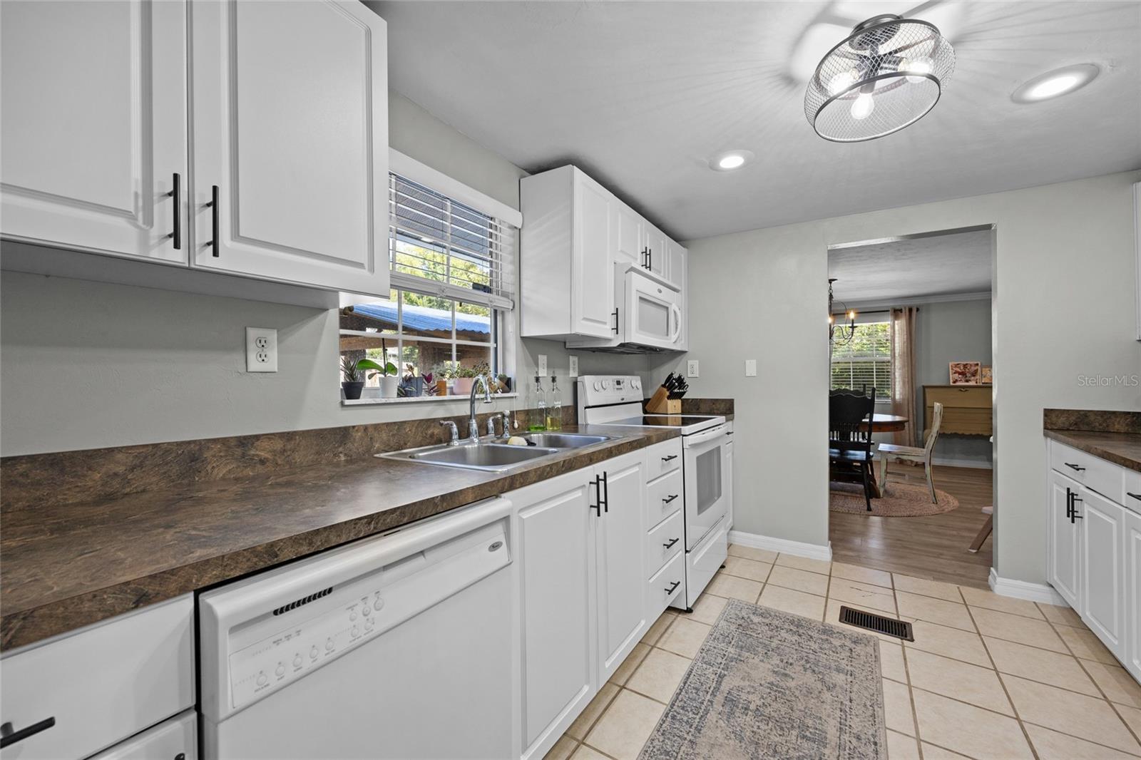 D E WHETSTONE ADDN-H SPGS - Residential