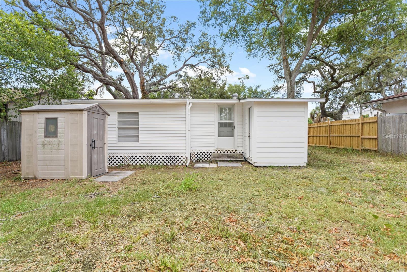 MILTON PARK - Residential Lease