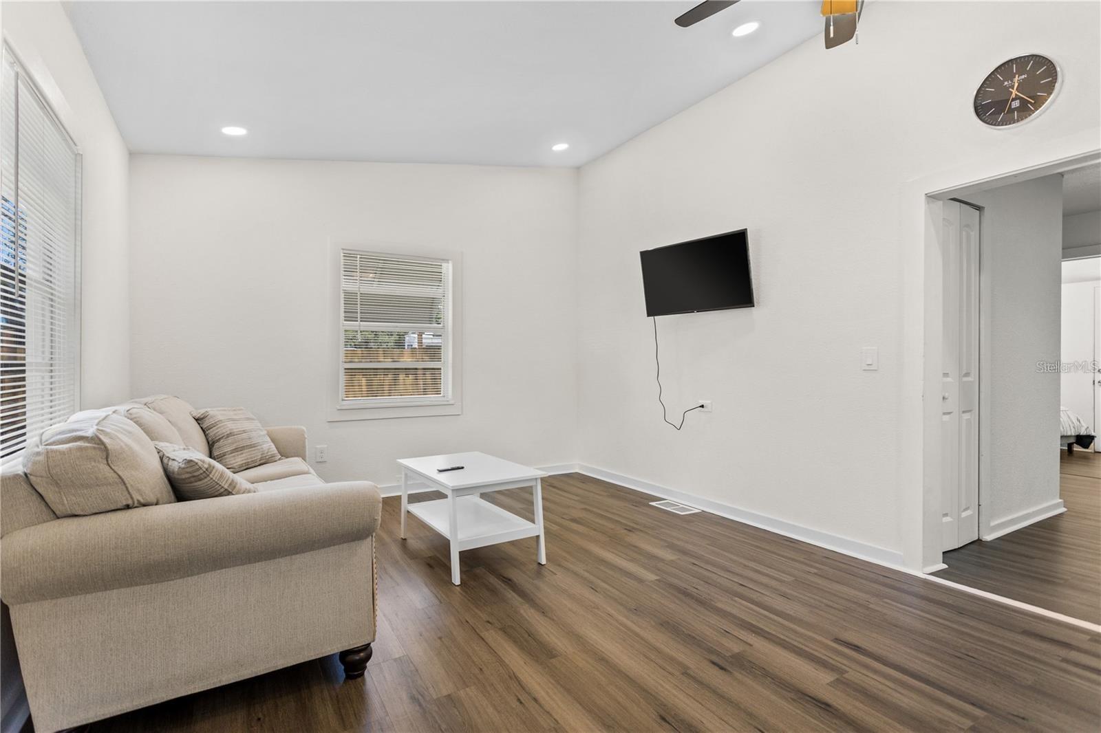 MILTON PARK - Residential Lease