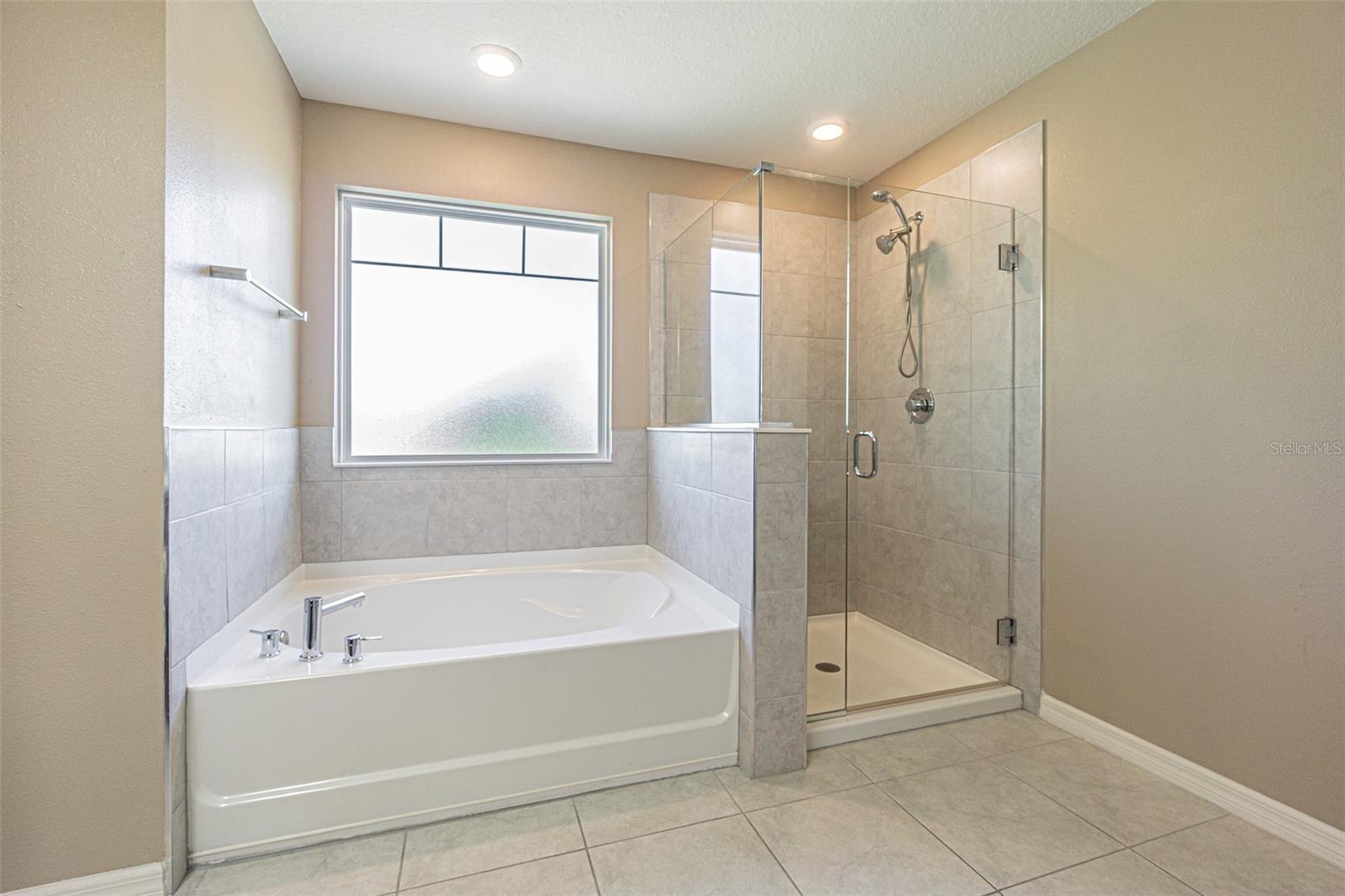 ARTISAN ESTATES - Residential