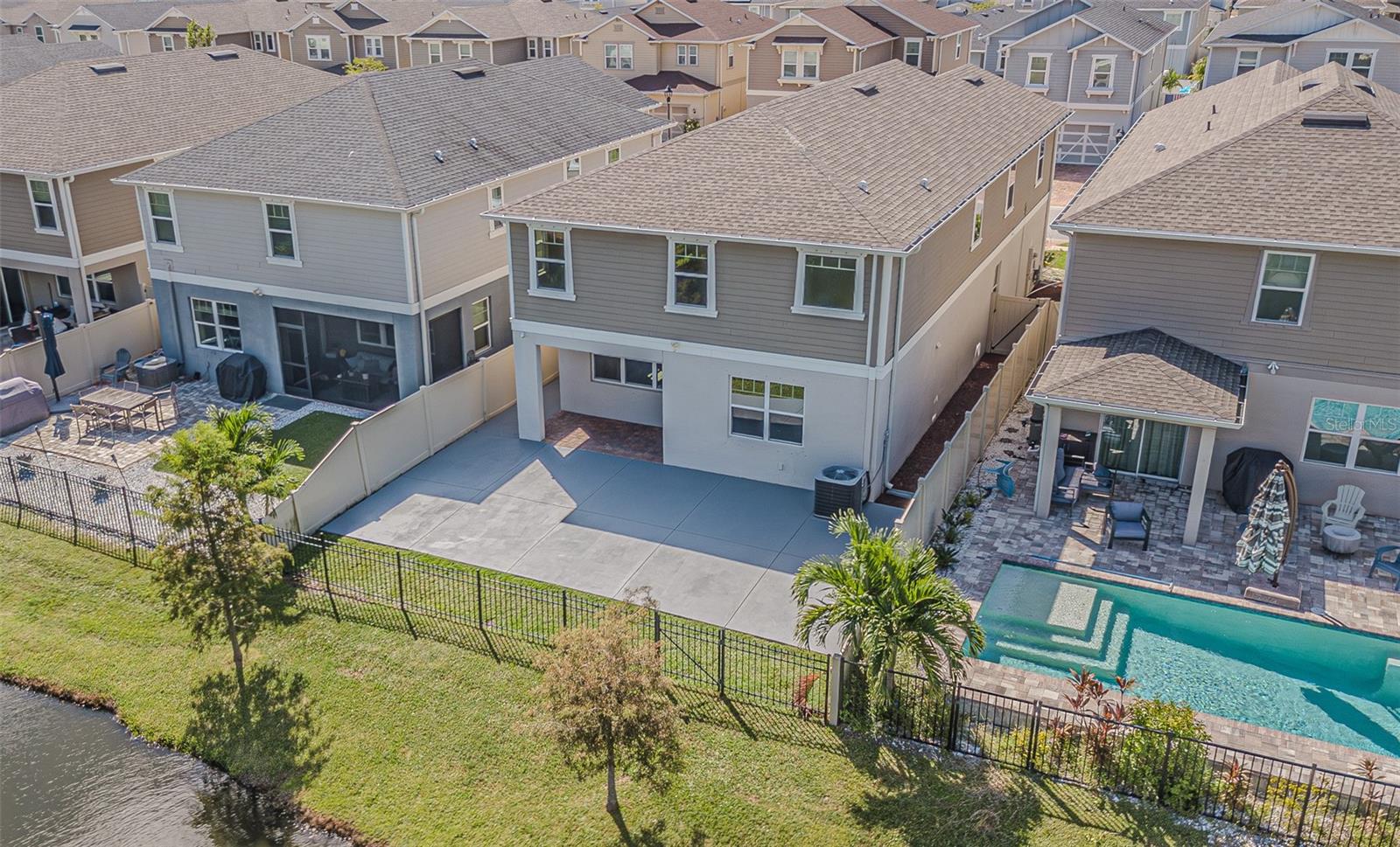 ARTISAN ESTATES - Residential