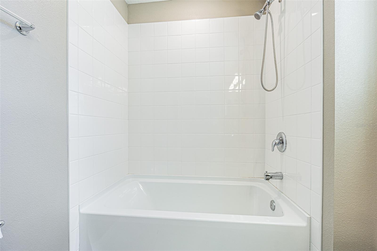 ARTISAN ESTATES - Residential