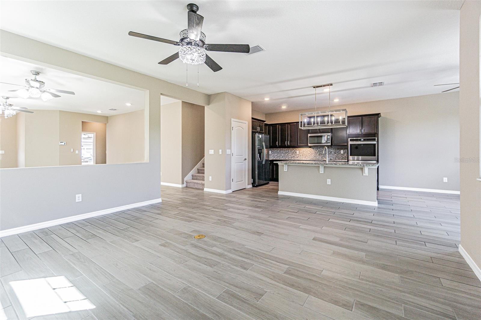 ARTISAN ESTATES - Residential