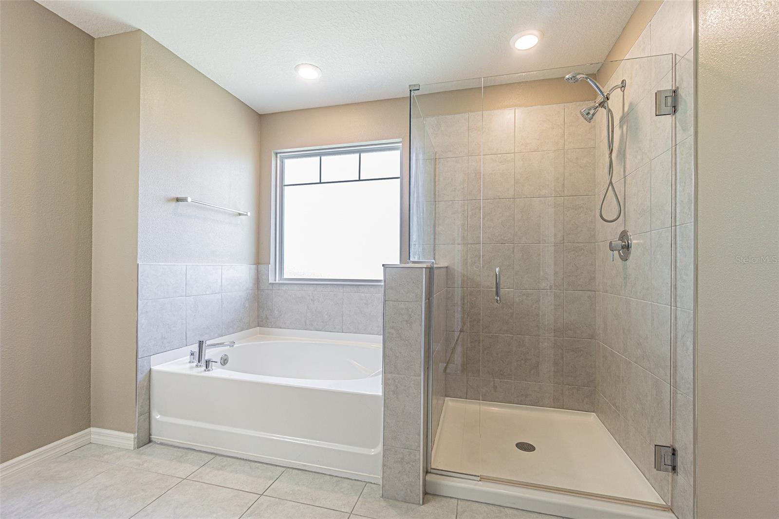 ARTISAN ESTATES - Residential