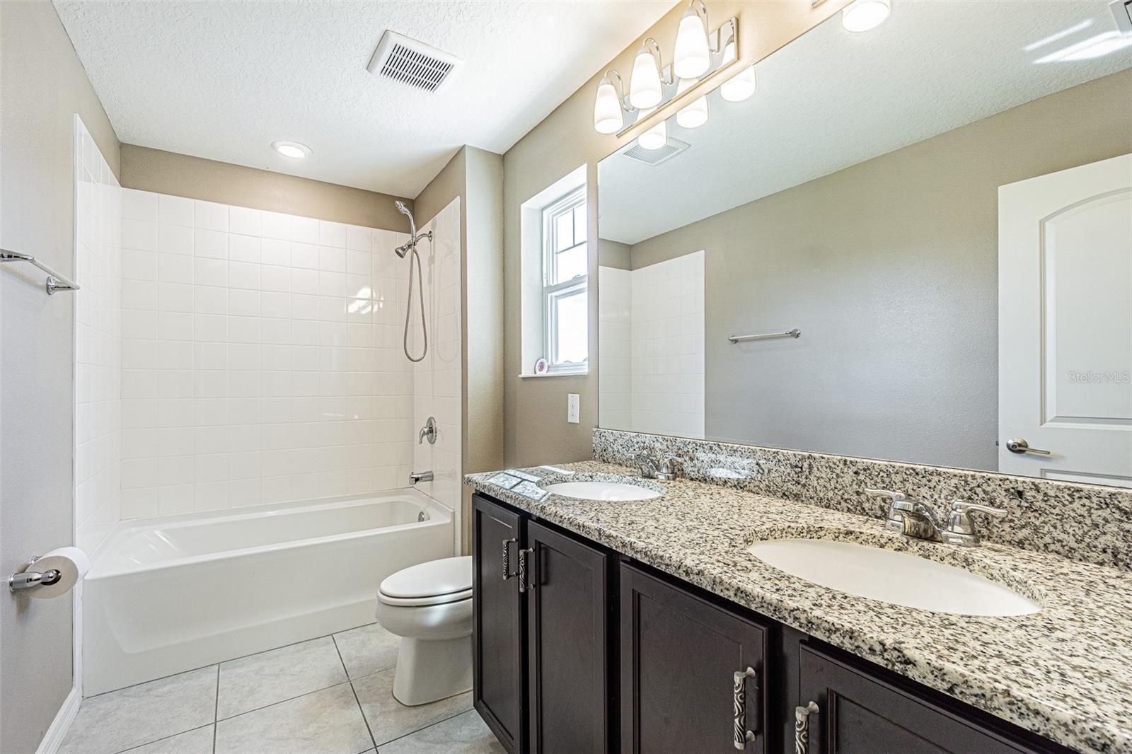 ARTISAN ESTATES - Residential