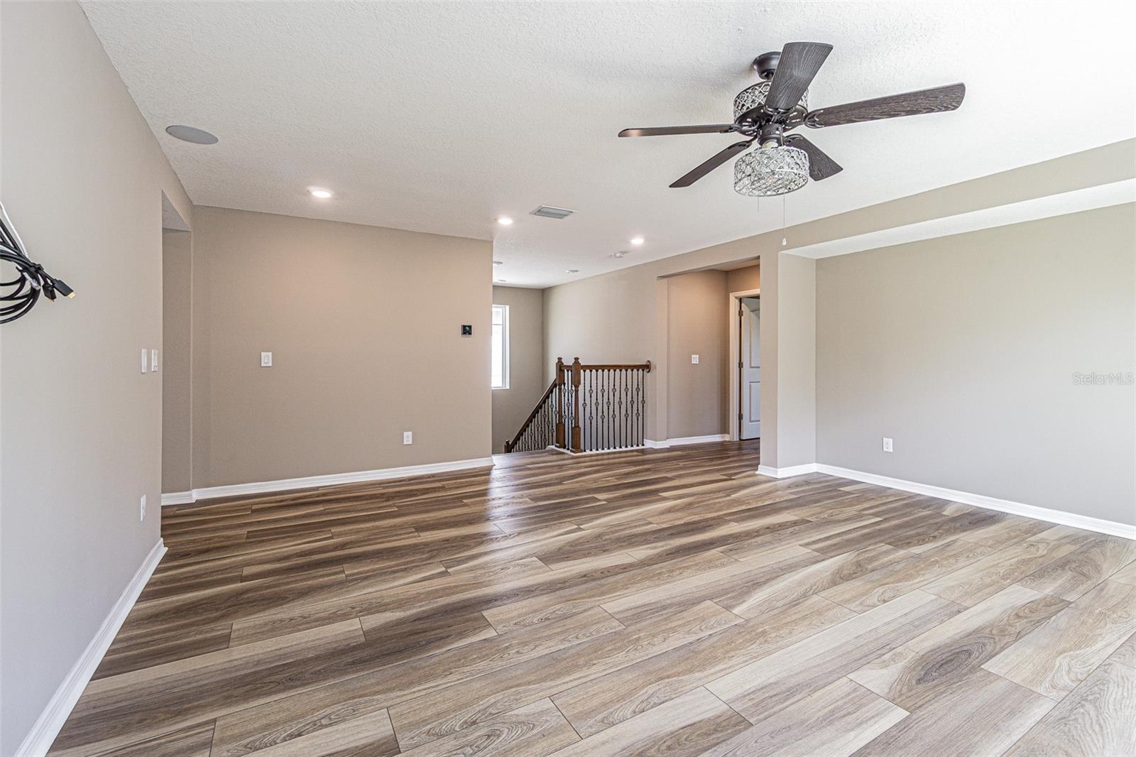 ARTISAN ESTATES - Residential
