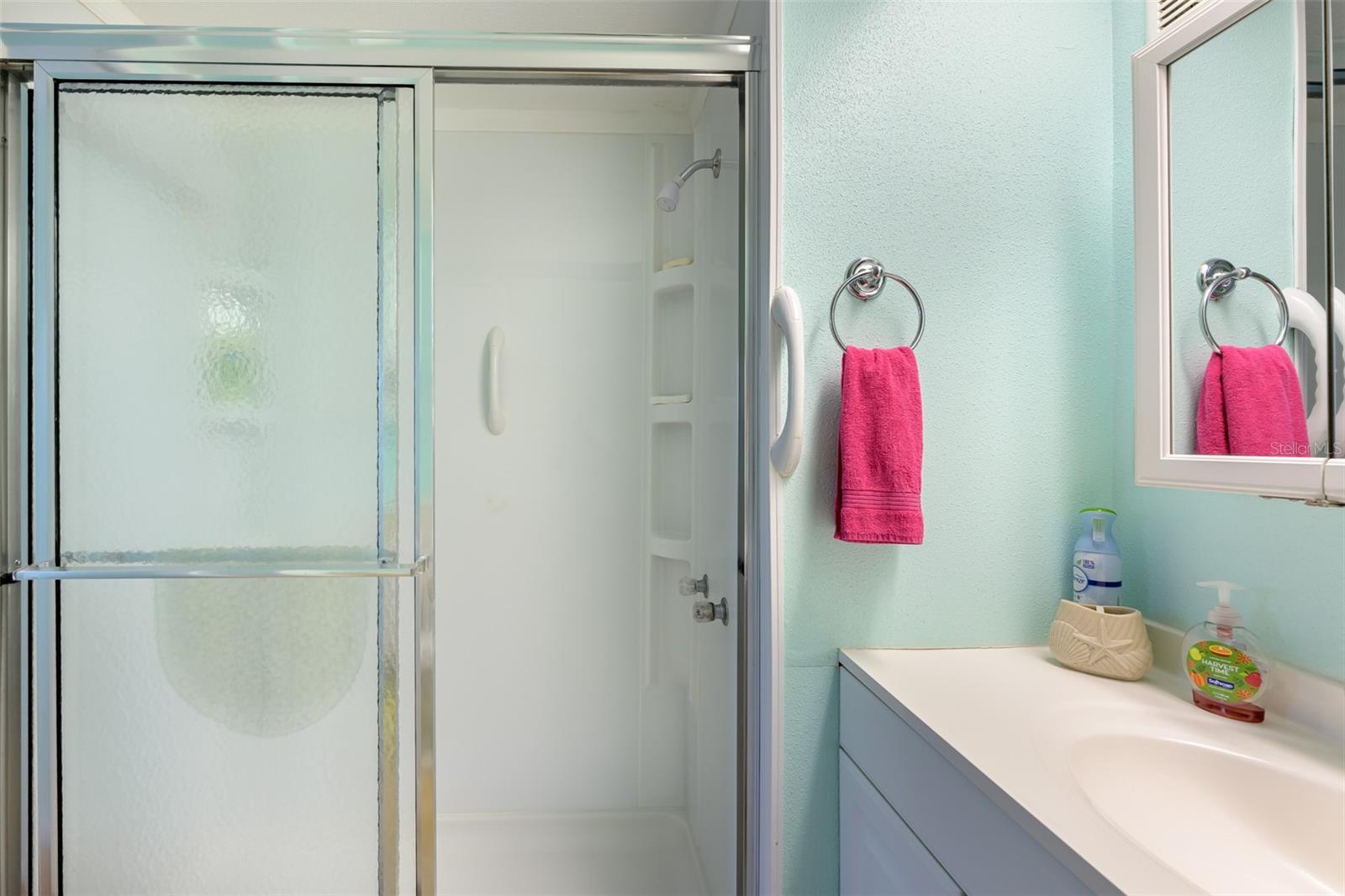 WINDWARD ISLES - Residential