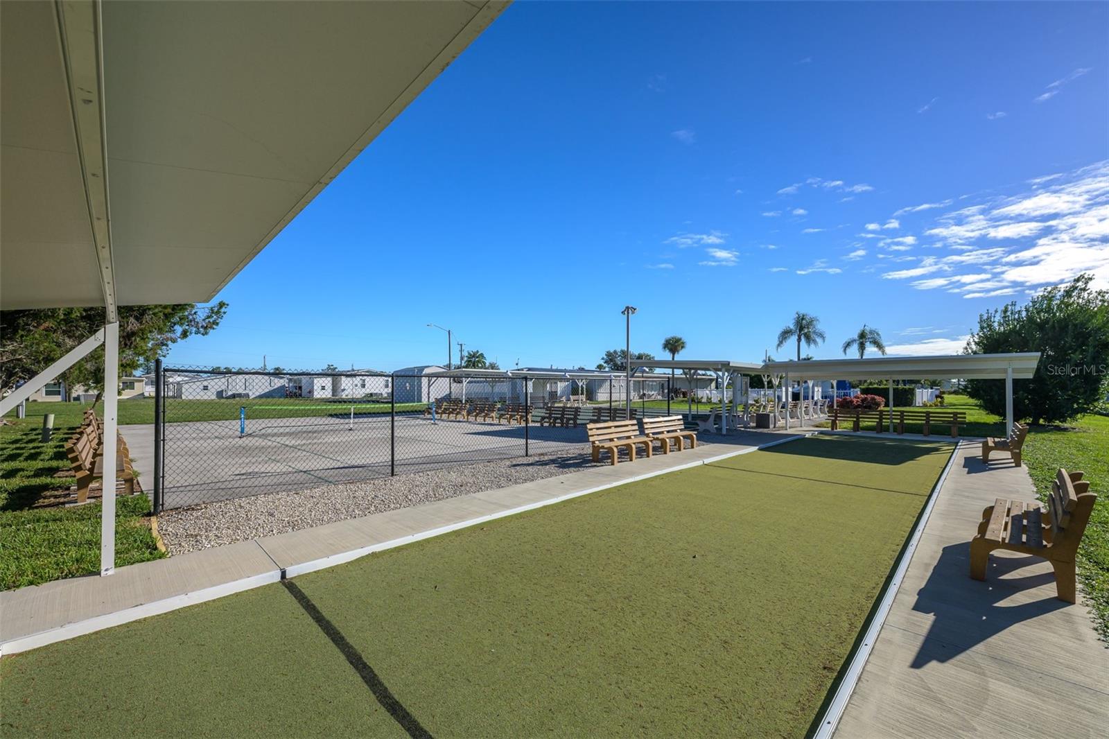 WINDWARD ISLES - Residential