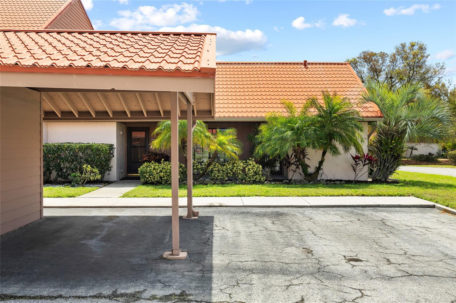 SUNRISE GOLF CLUB PH II - Residential