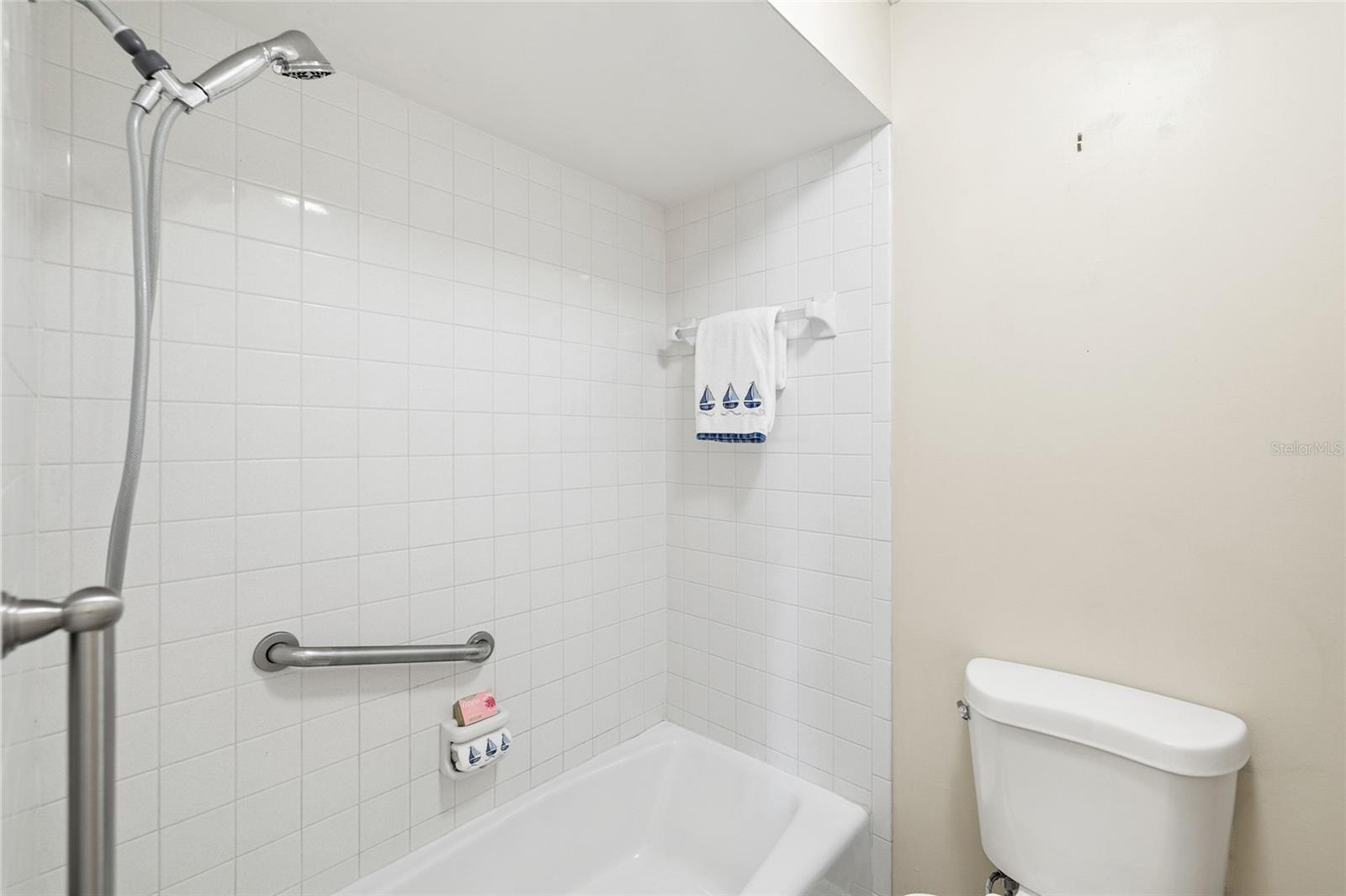 SUNRISE GOLF CLUB PH II - Residential