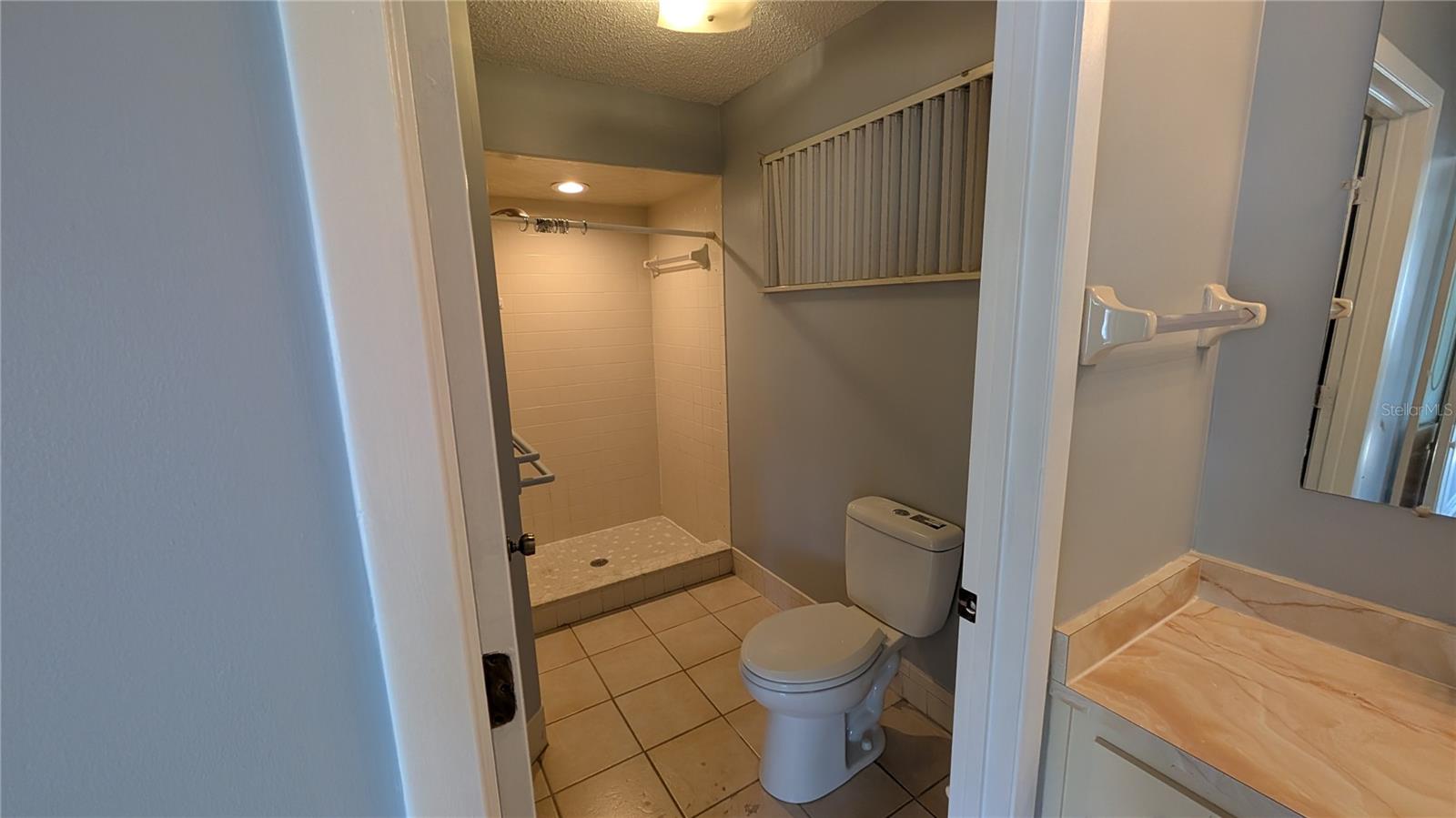 OAK RUN NBRHD 02 - Residential Lease