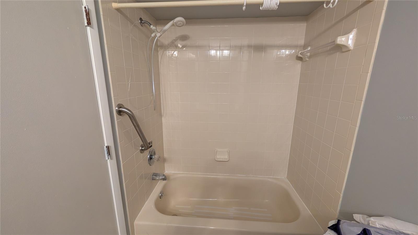 OAK RUN NBRHD 02 - Residential Lease