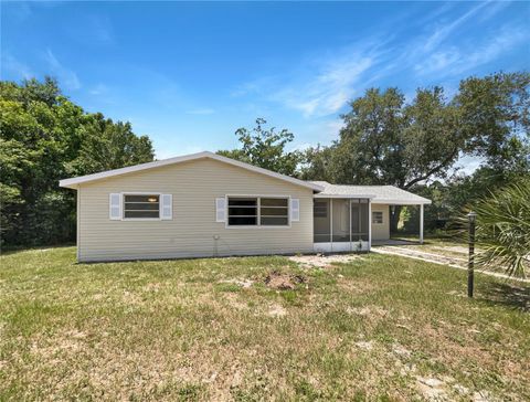 A home in WINTER HAVEN