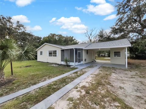 A home in WINTER HAVEN