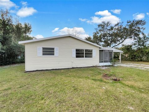 A home in WINTER HAVEN