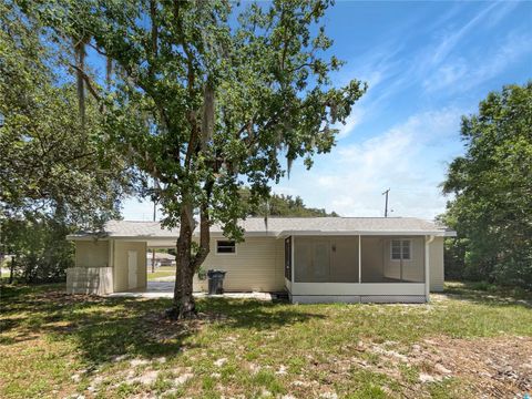 A home in WINTER HAVEN