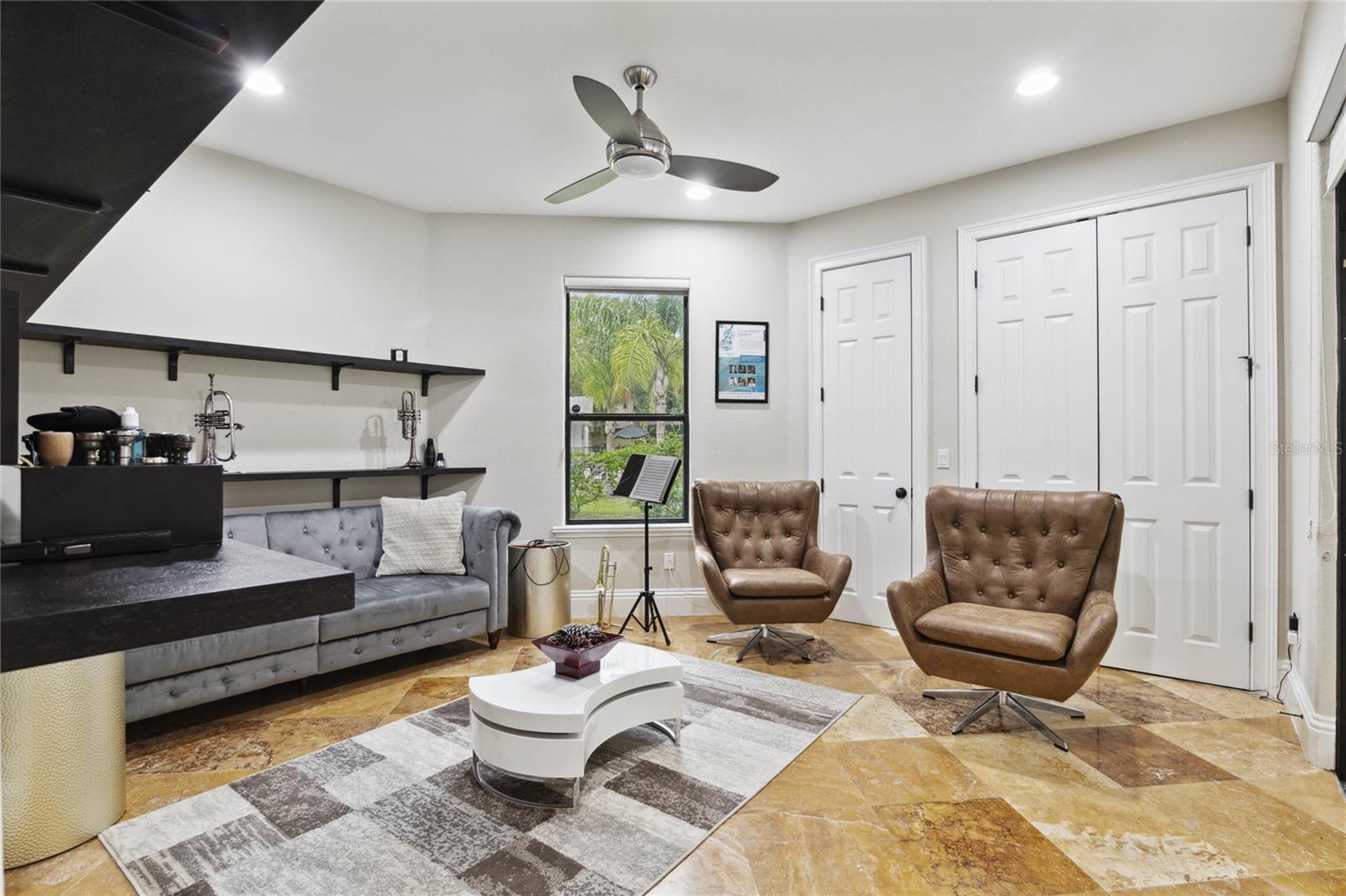 KELSO ON LAKE BUTLER - Residential