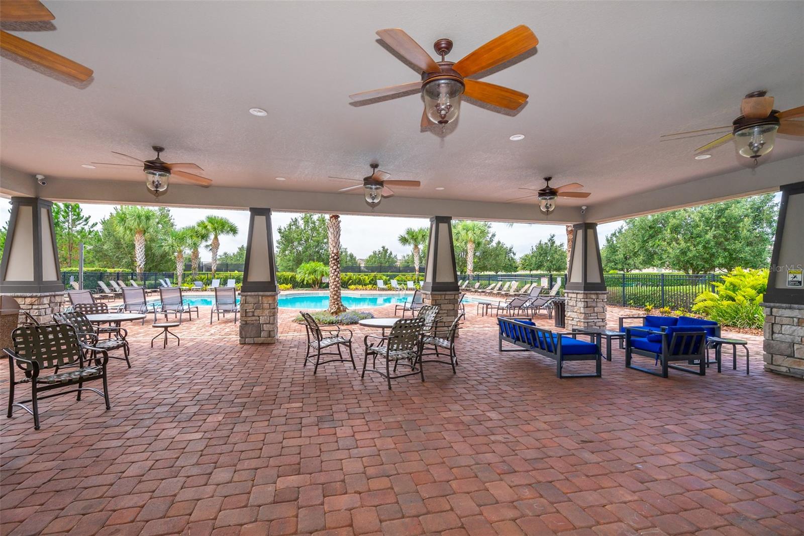 HIGHLANDS/SUMMERLAKE GRVS PH 1 - Residential