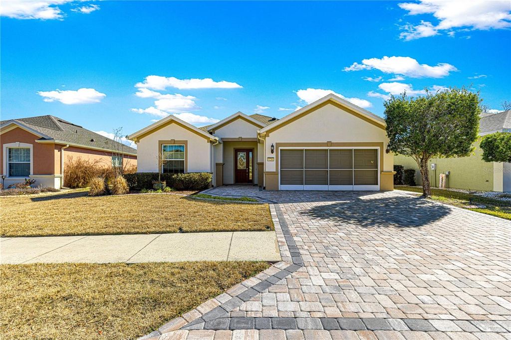 Photo of 9256 SW 66th Loop, Ocala, FL 34481 (MLS # OM718350)