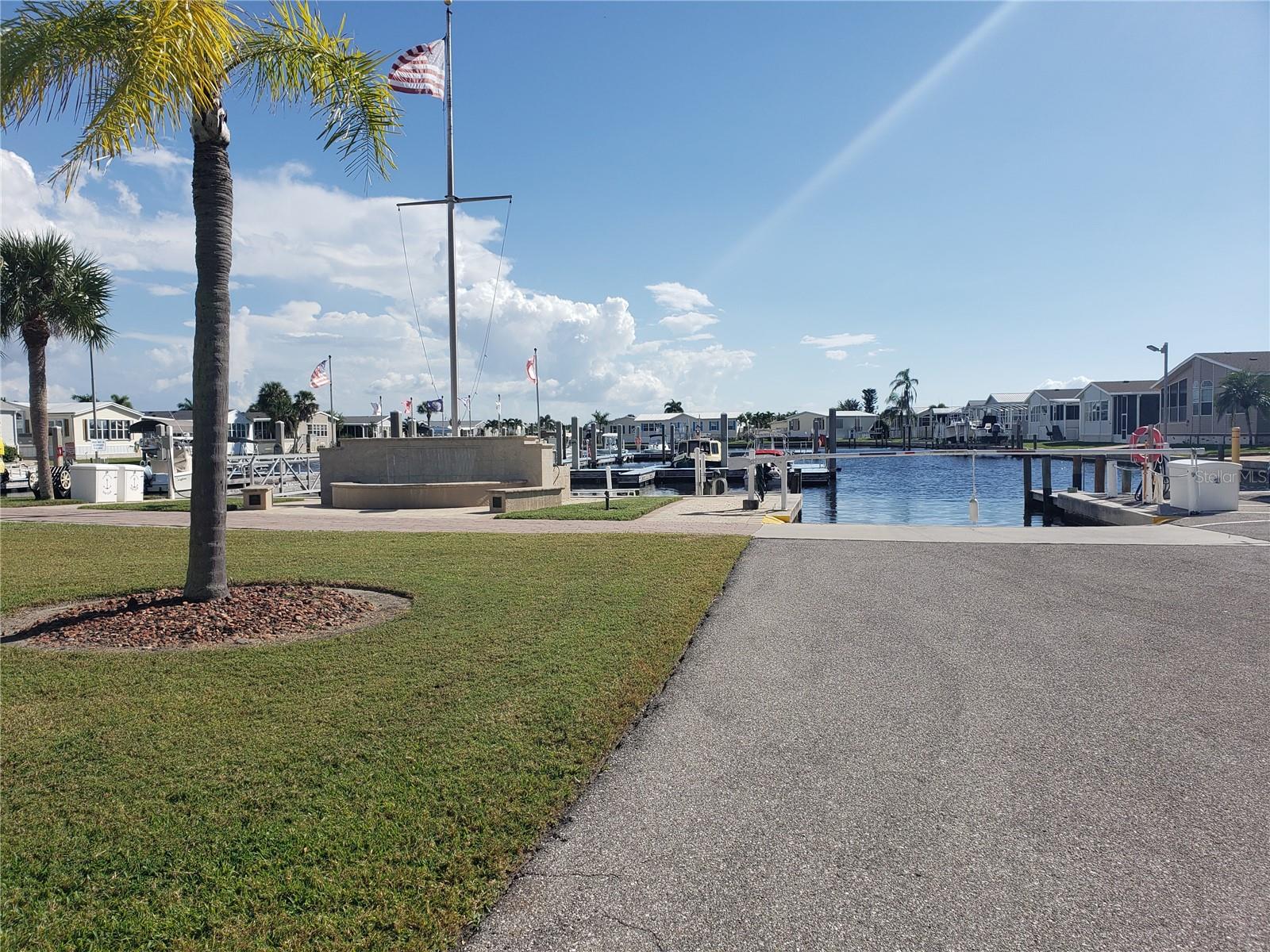 WINDMILL VILLAGE - Land