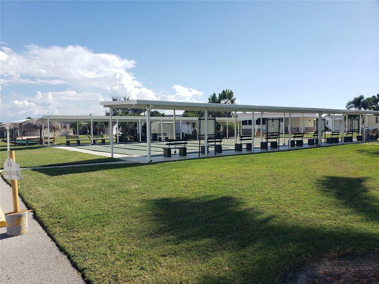 WINDMILL VILLAGE - Land