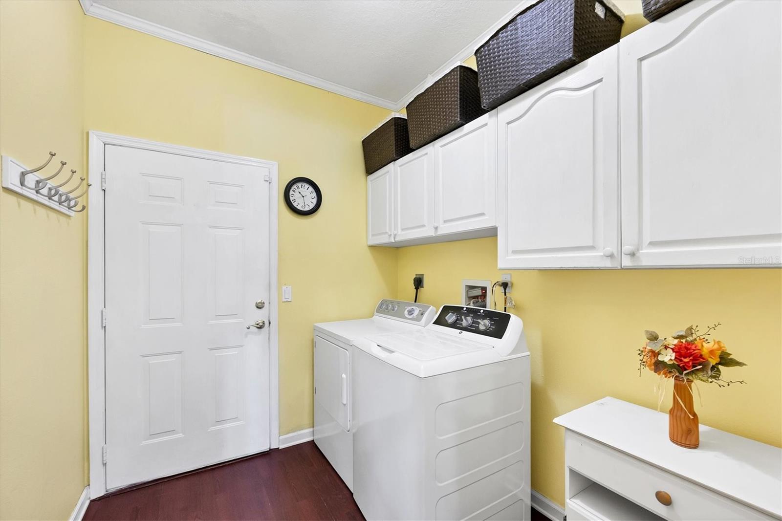 GROVE POINTE UNIT 1 - Residential