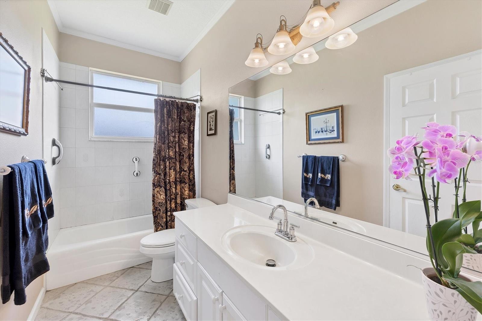 GROVE POINTE UNIT 1 - Residential