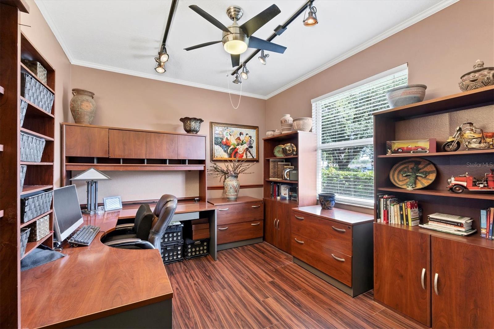 GROVE POINTE UNIT 1 - Residential