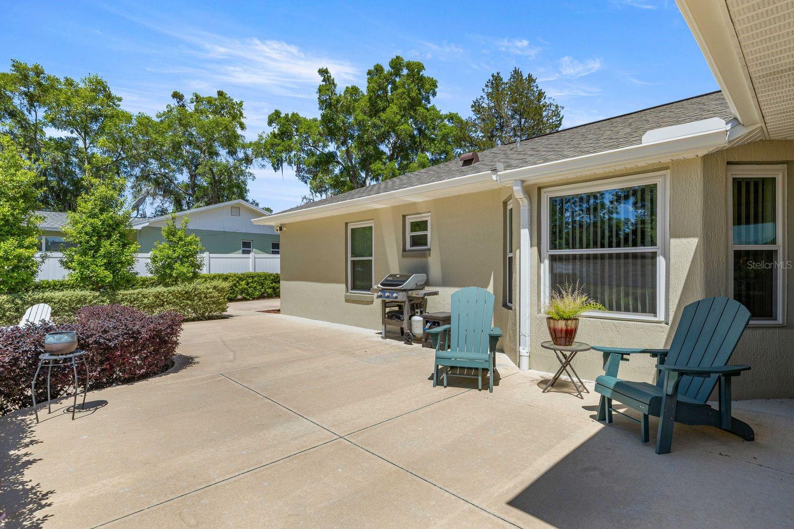 RAINBOWS  END ESTATE - Residential