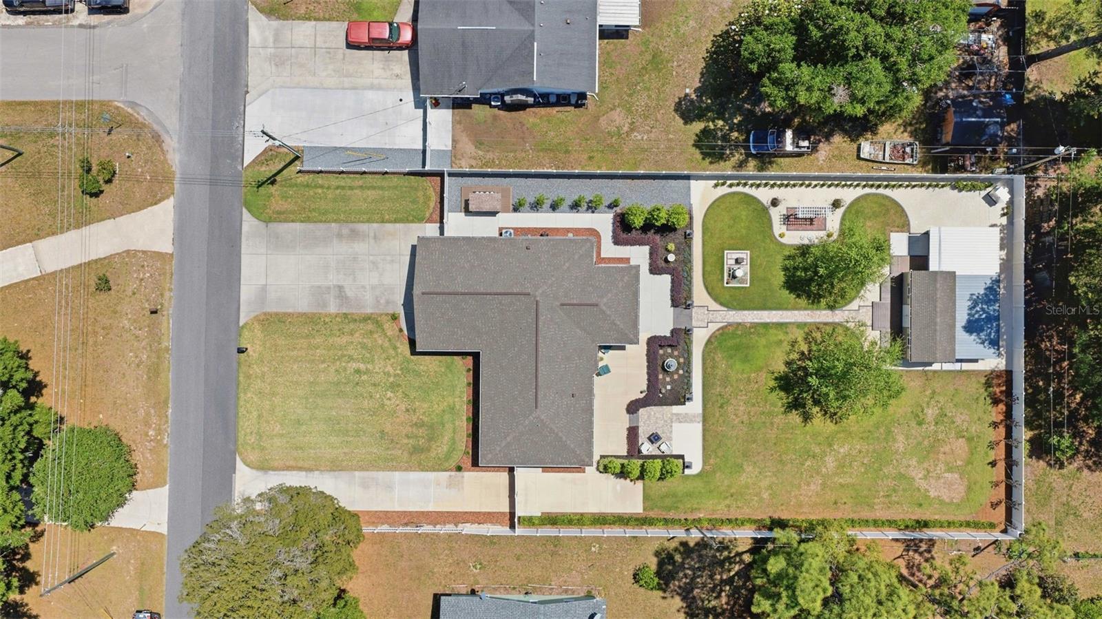 RAINBOWS  END ESTATE - Residential