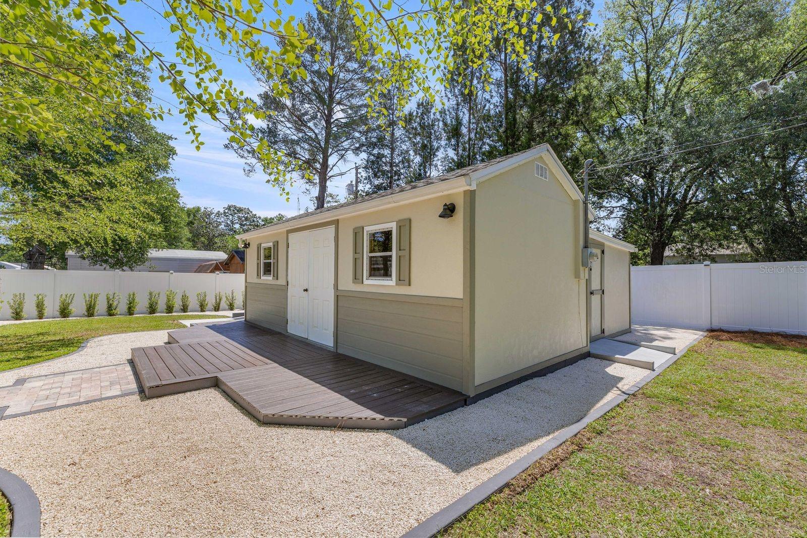 RAINBOWS  END ESTATE - Residential