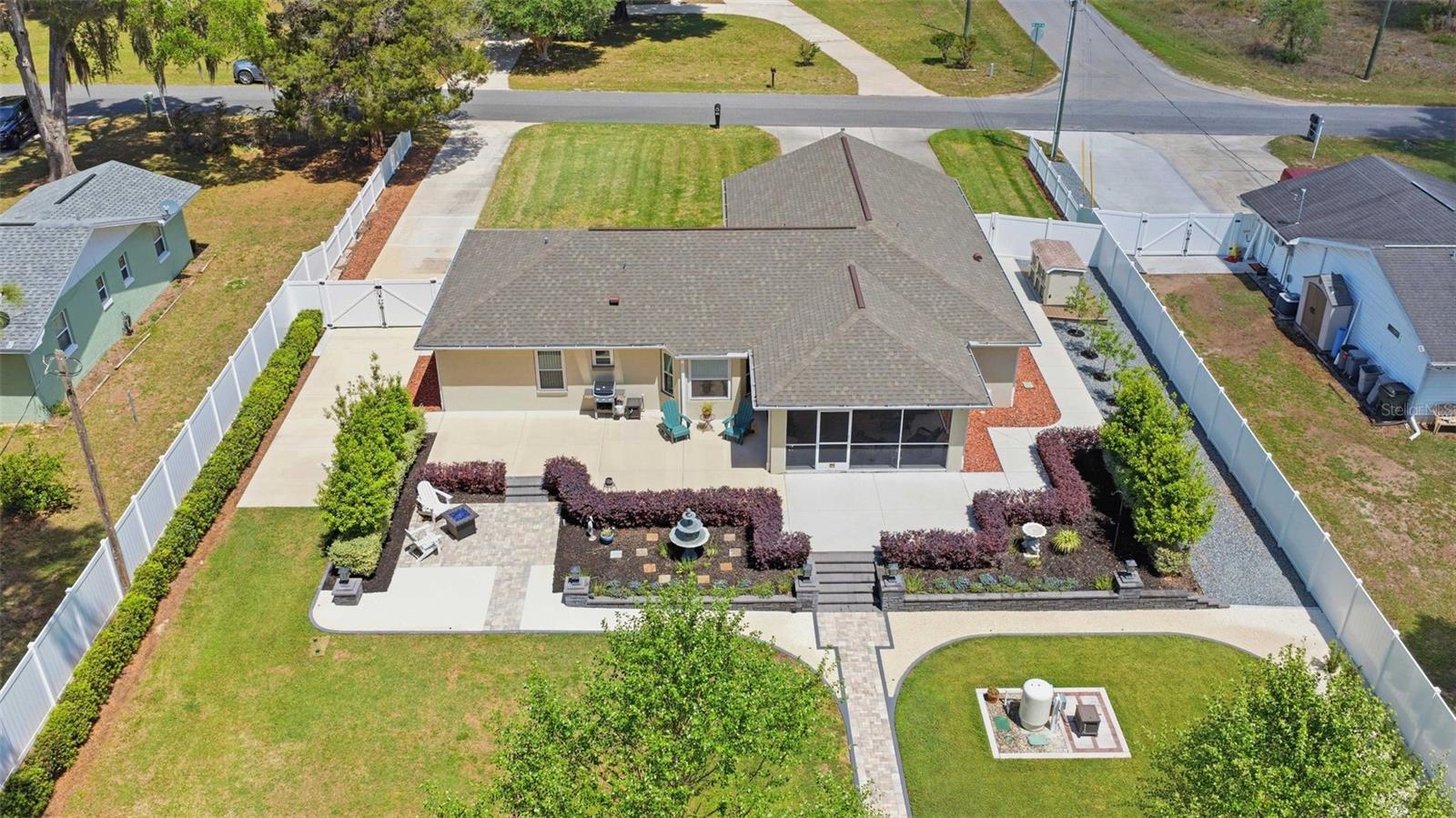 RAINBOWS  END ESTATE - Residential