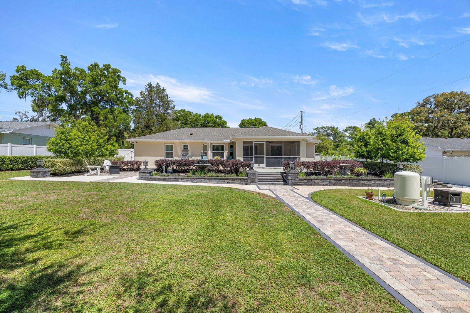 RAINBOWS  END ESTATE - Residential